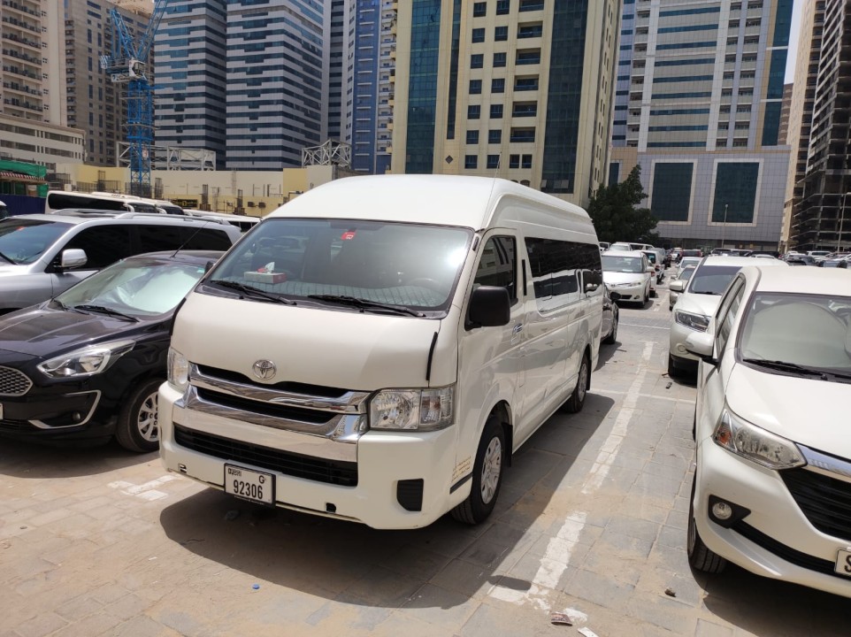 14-Seater HiAce Minivan Rental with Driver in Dubai